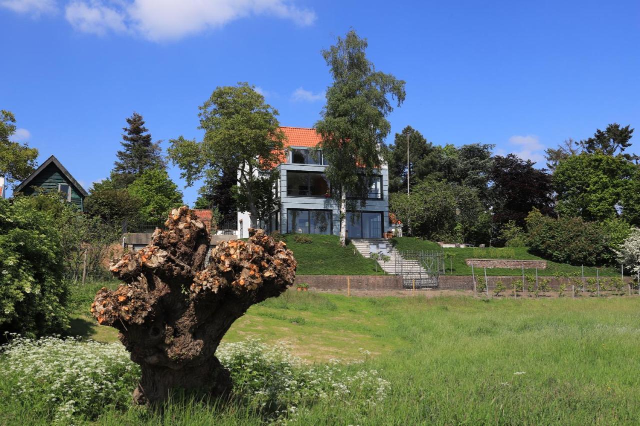 B&B Weids Elst  エクステリア 写真